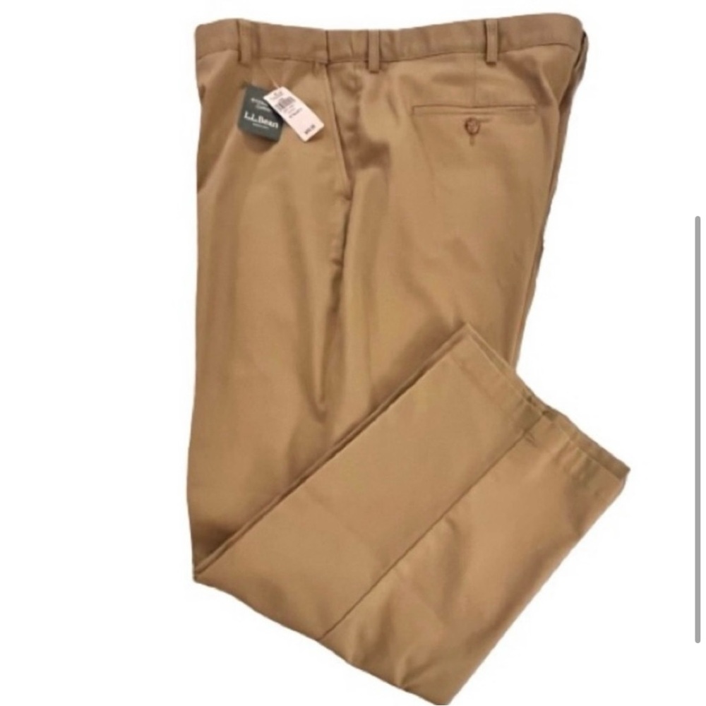 NWT- L.L. Bean- Men's Wrinkle-Free Chinos, Natural Fit, Plain Front